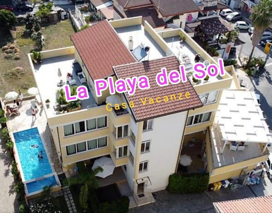 La Playa Del Sol